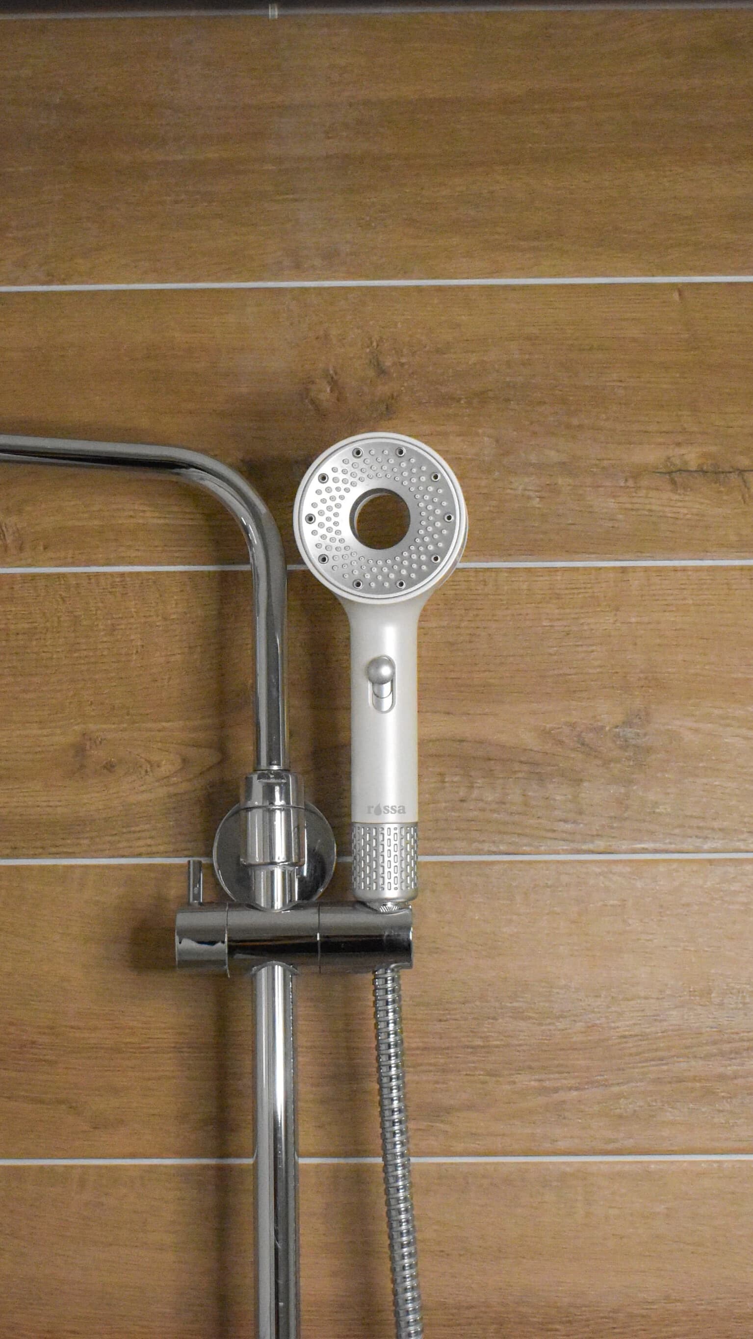 ROSSA –  słuchawka prysznicowa z filtrem